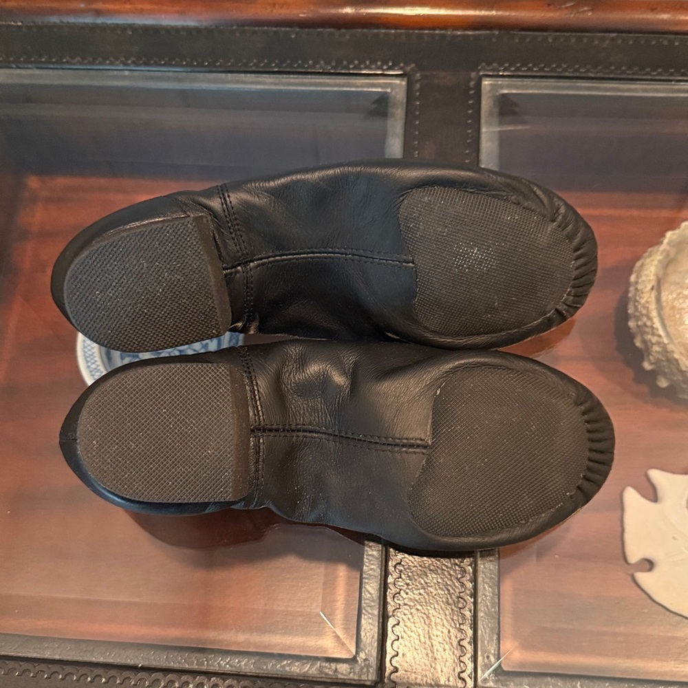 Capezio Black women’s Jazz Dance Shoes. Size 9 1/2 - Picture 4 of 8